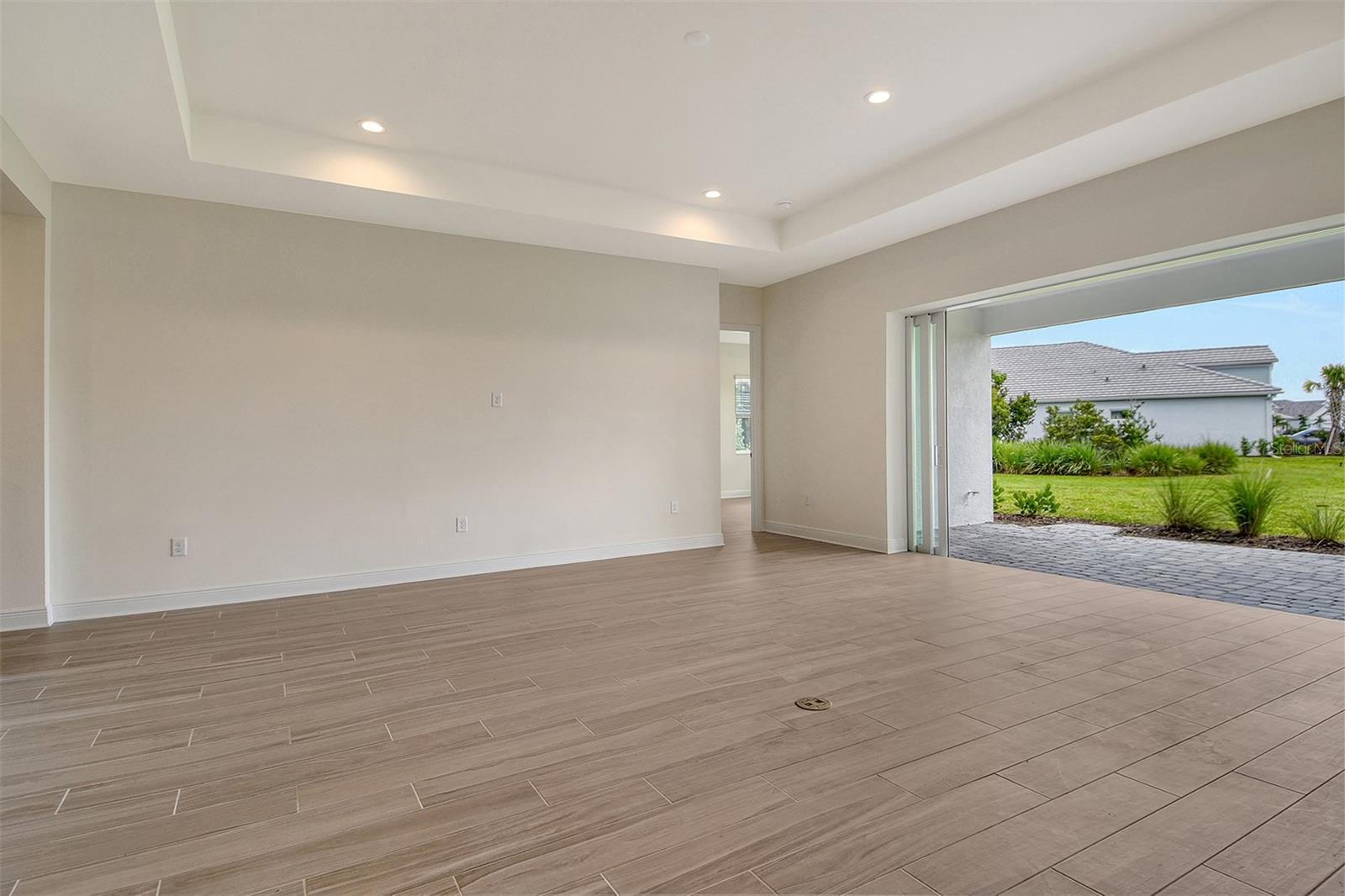 AVELINA WELLEN PARK VILLAGE F-2 - Residential