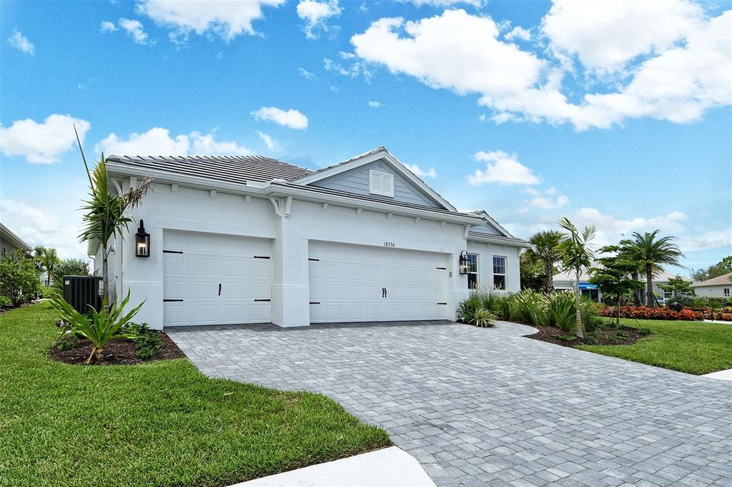Photo of 18736 Toulon Court, Venice, FL 34293 (MLS # A4643145)