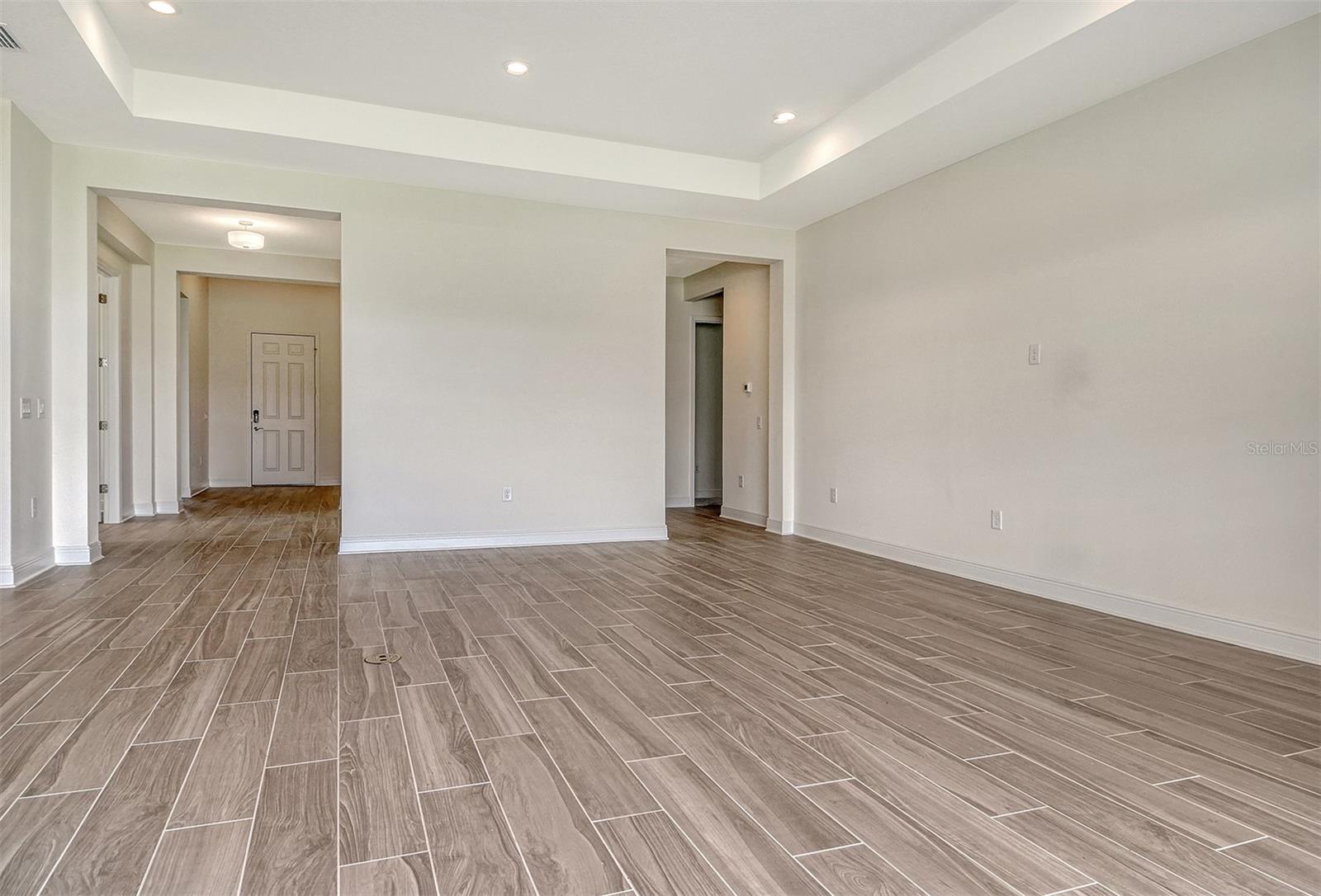 AVELINA WELLEN PARK VILLAGE F-2 - Residential