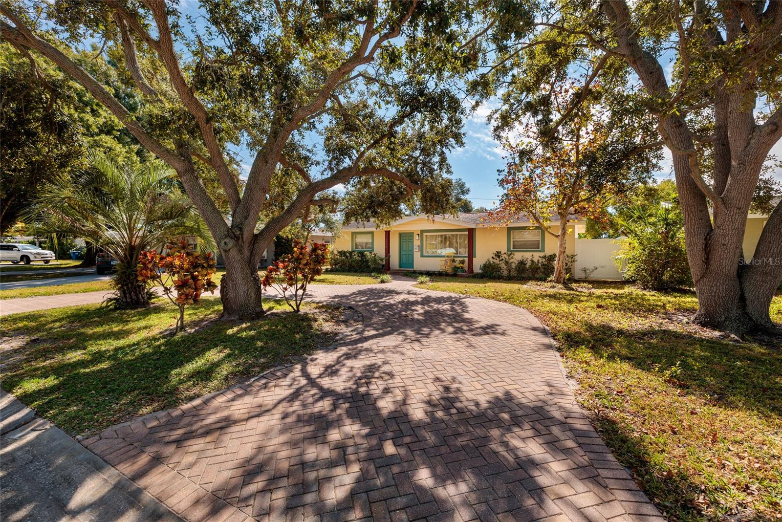 SNELL GARDENS SUB - Residential