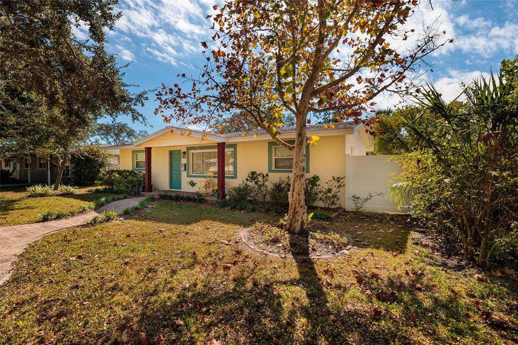 Photo of 230 43rd Avenue NE, St Petersburg, FL 33703 (MLS # TB8446507)