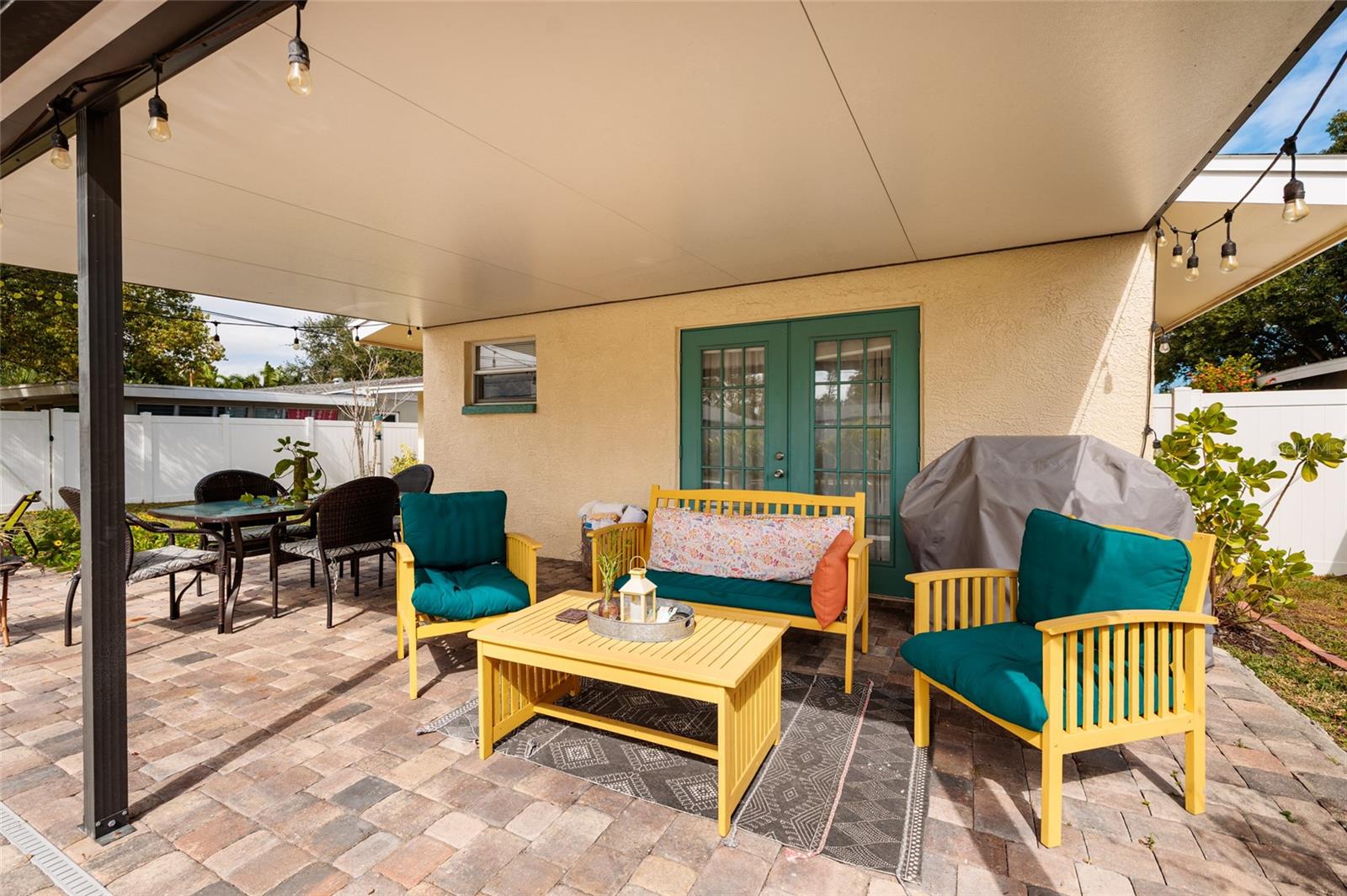 SNELL GARDENS SUB - Residential