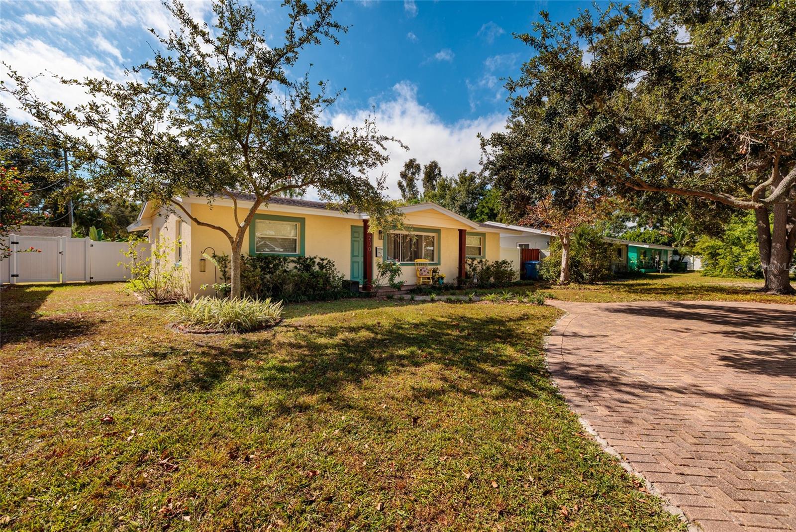 SNELL GARDENS SUB - Residential