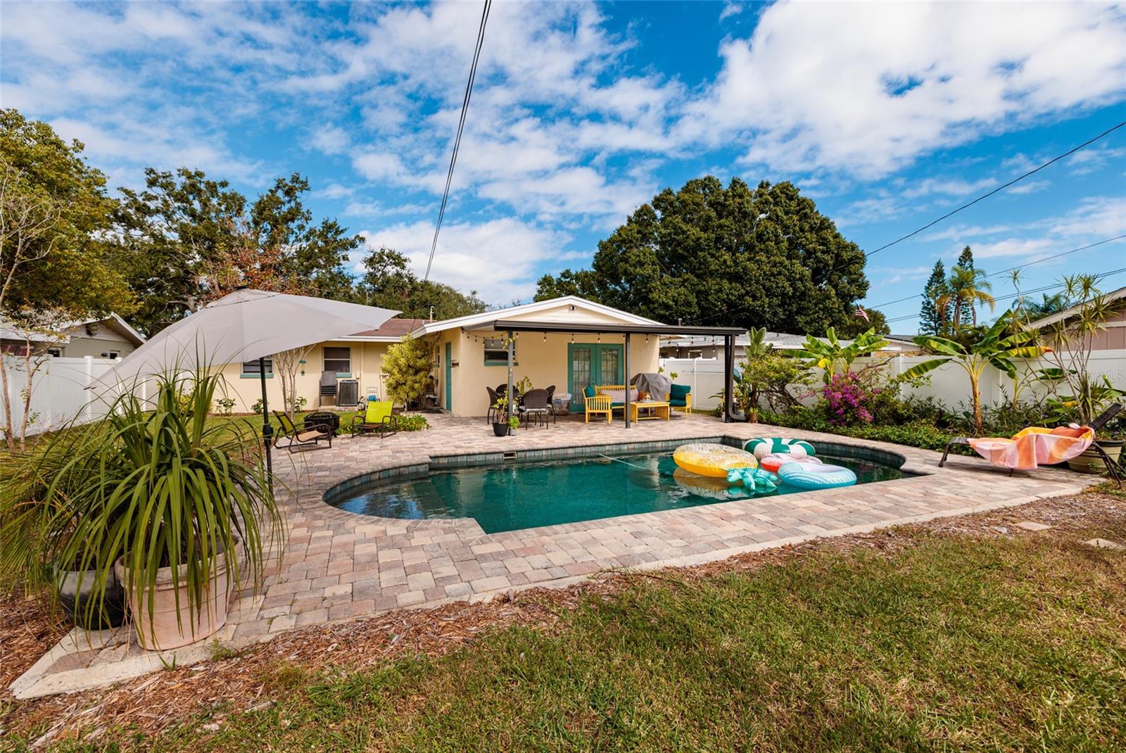 SNELL GARDENS SUB - Residential