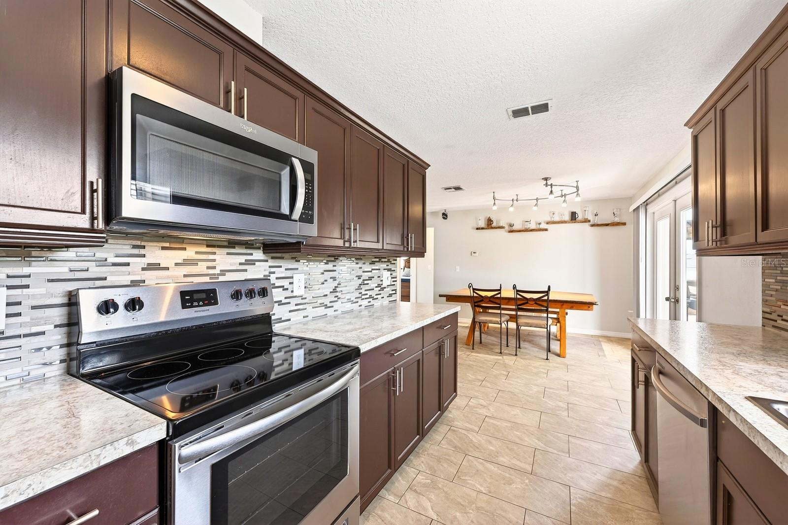 TAVARES MAGNOLIA RIDGE SUB - Residential