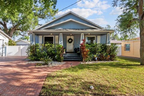 Photo of 3323 W Pine Street, Tampa, FL 33607 (MLS # TB8494500)