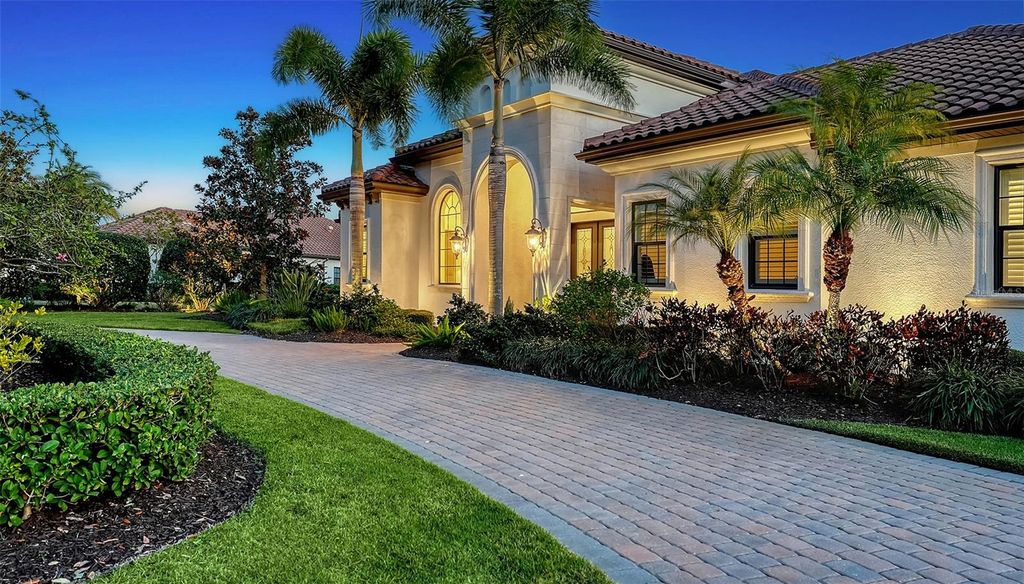 Photo of 19420 Newlane Place, Bradenton, FL 34202 (MLS # A4677451)