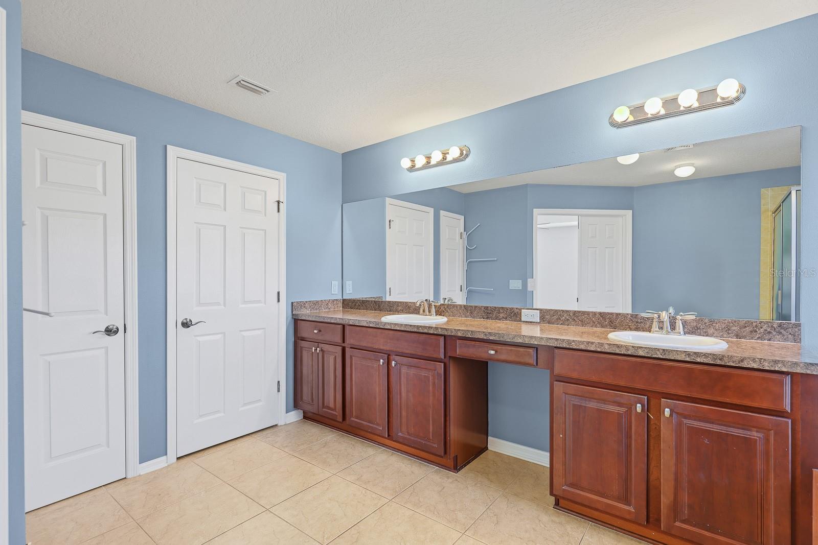 WATSON GLEN PH 2 - Residential Lease