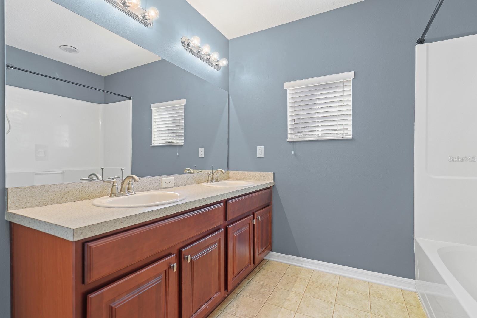 WATSON GLEN PH 2 - Residential Lease