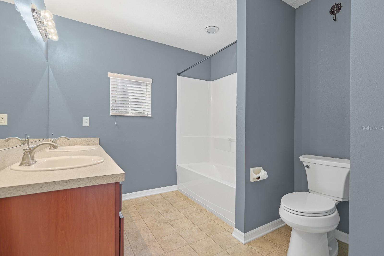 WATSON GLEN PH 2 - Residential Lease