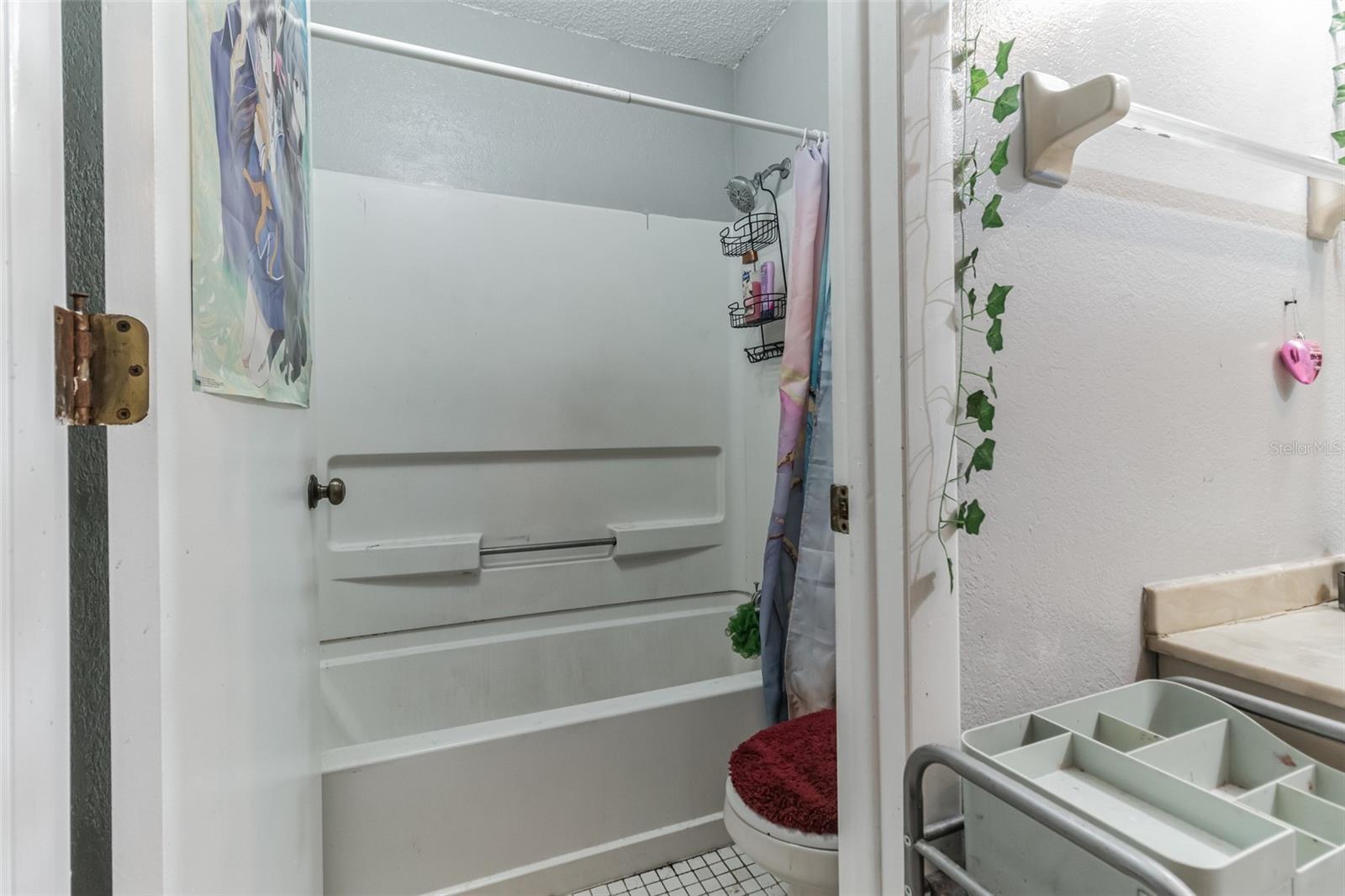 WYCHEWOOD SHORES - Residential Income