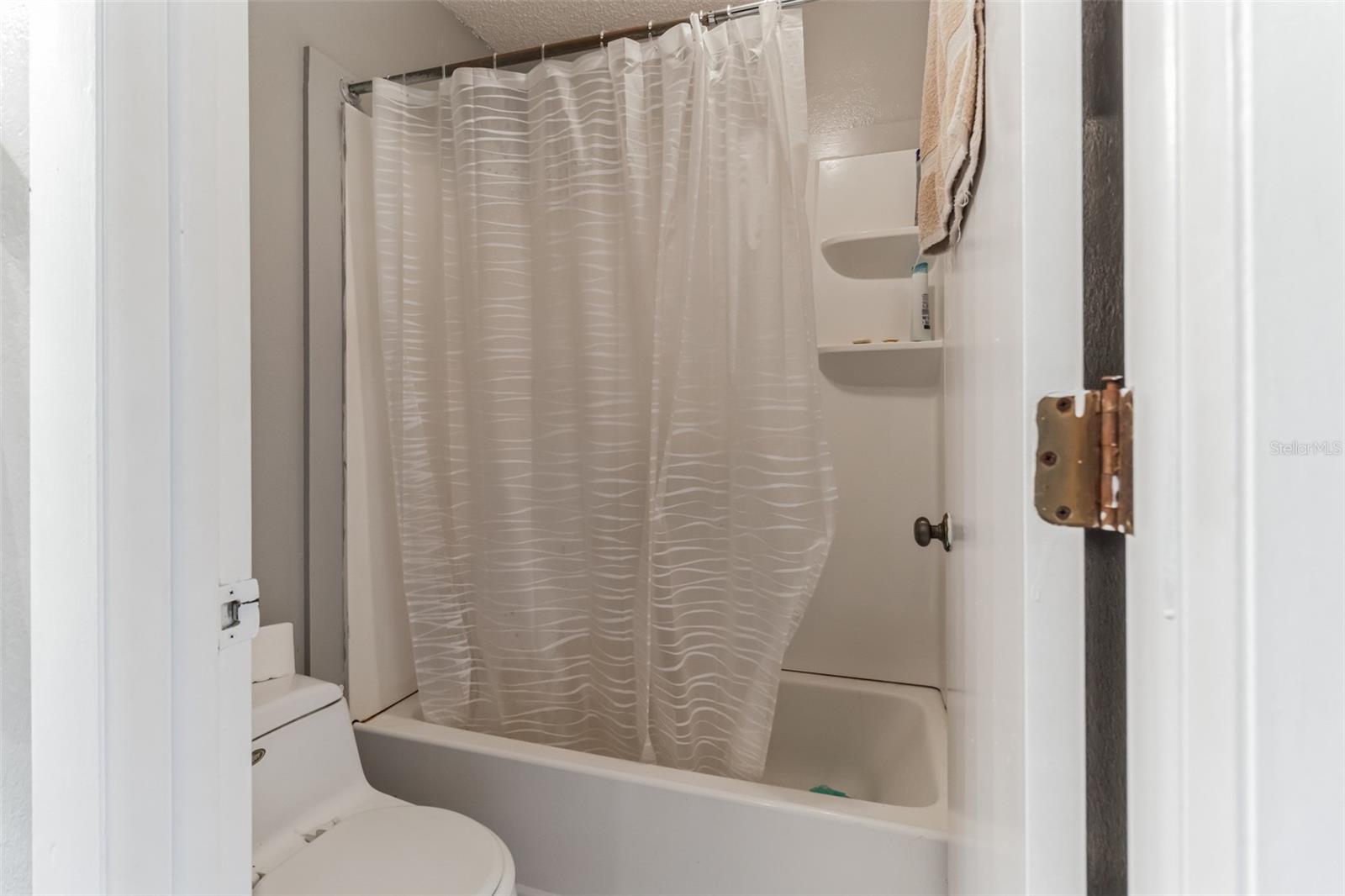 WYCHEWOOD SHORES - Residential Income