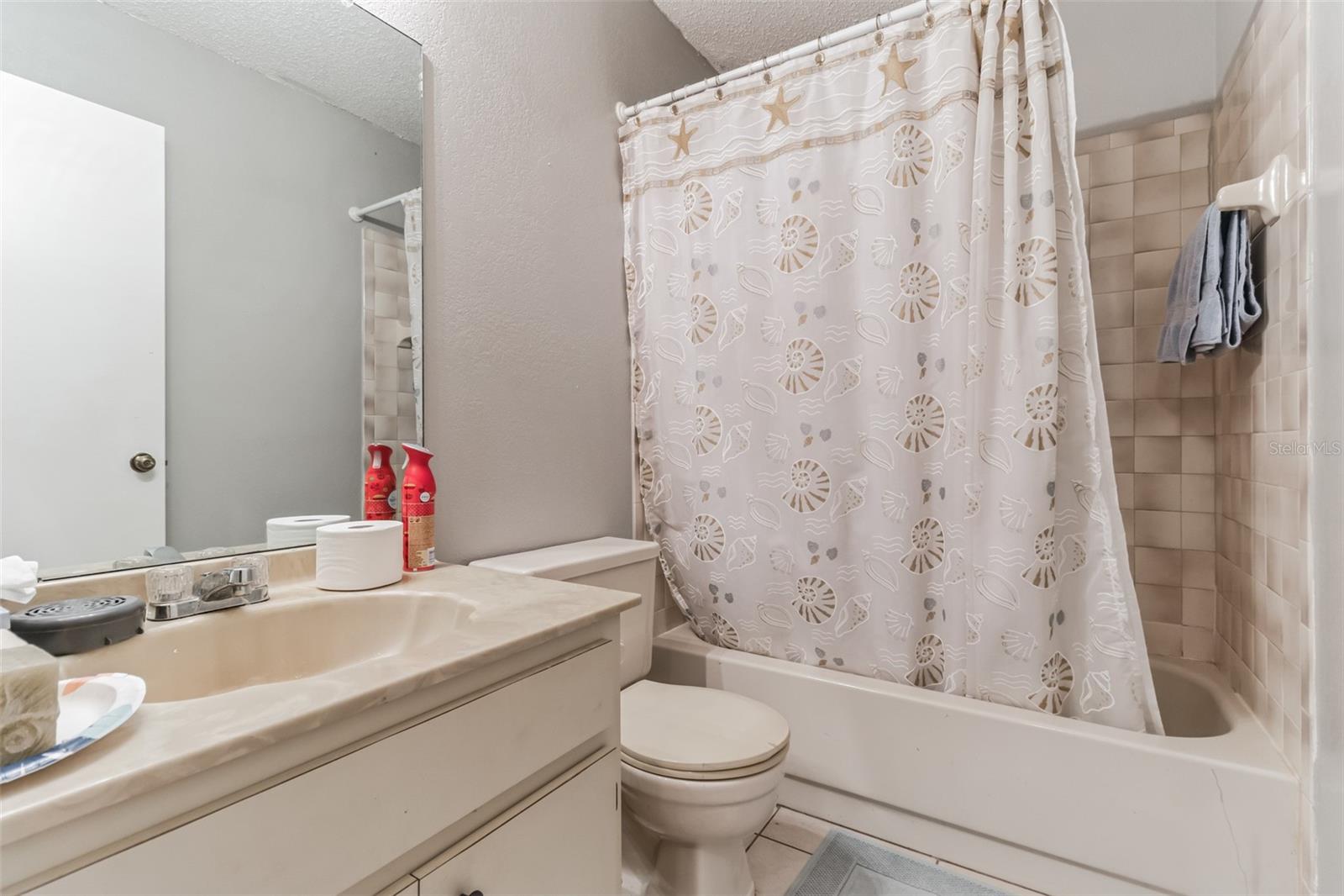 WYCHEWOOD SHORES - Residential Income