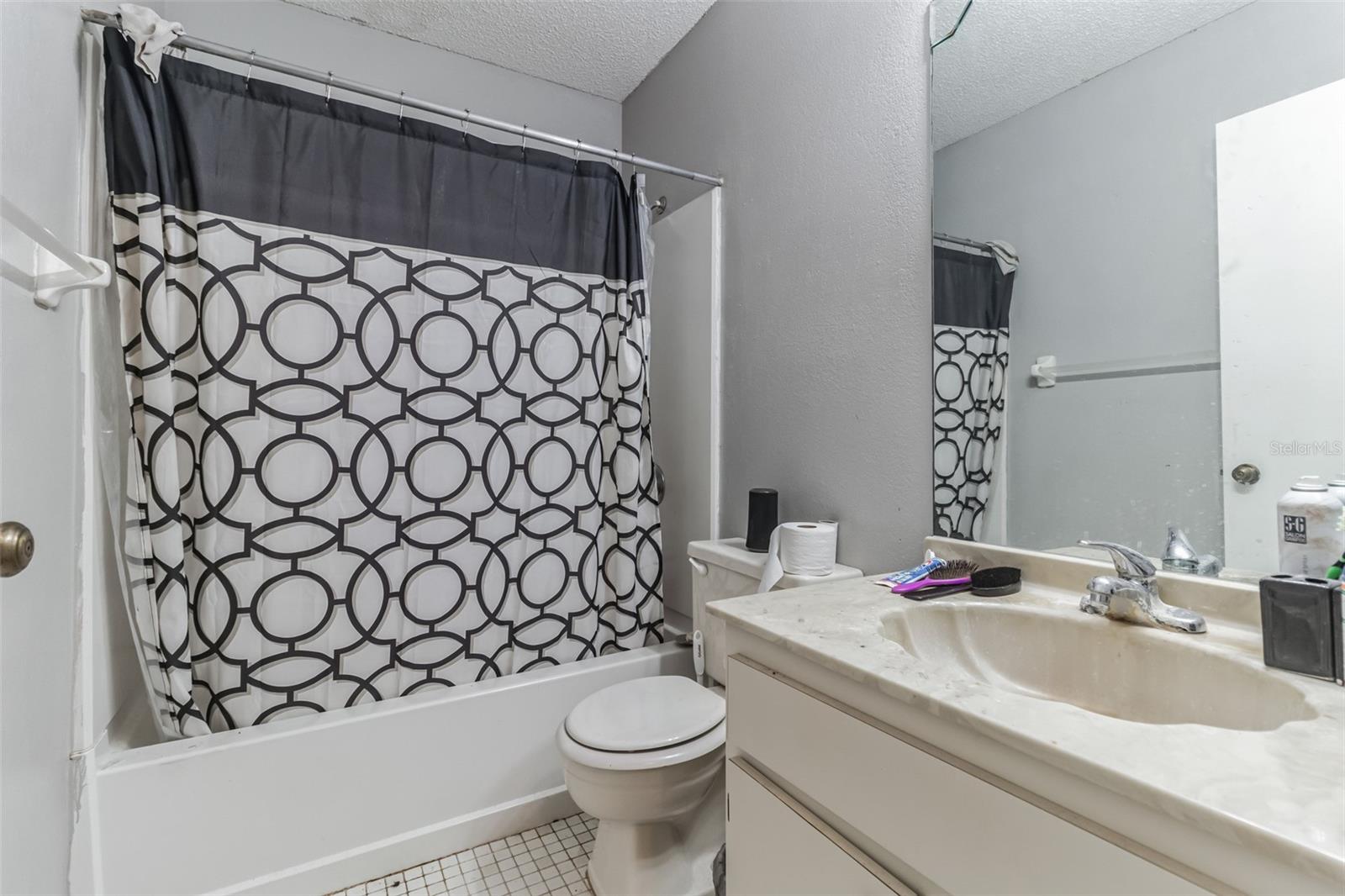 WYCHEWOOD SHORES - Residential Income