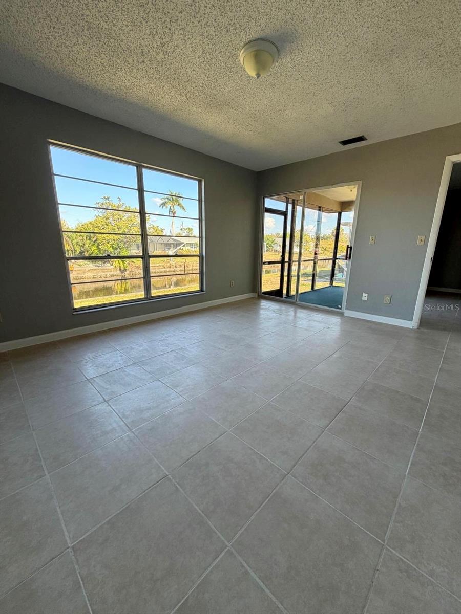 WYCHEWOOD SHORES - Residential Income