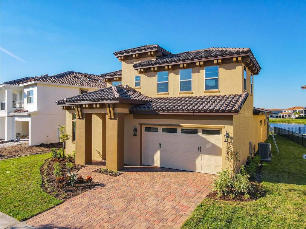 Photo of 13899 Larkton Lane, Orlando, FL 32832 (MLS # S5154639)