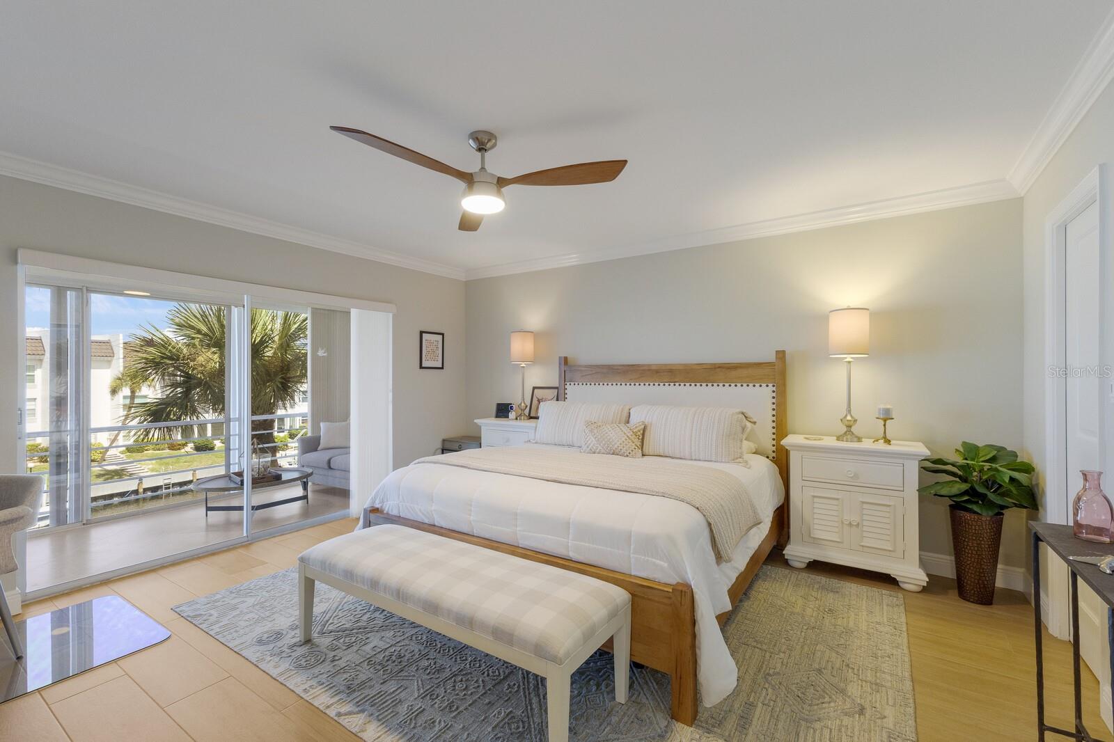 LONGBOAT HARBOUR - Residential