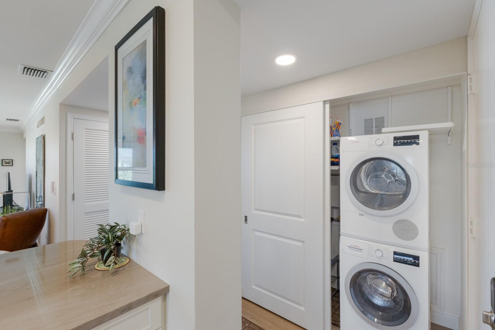 LONGBOAT HARBOUR - Residential