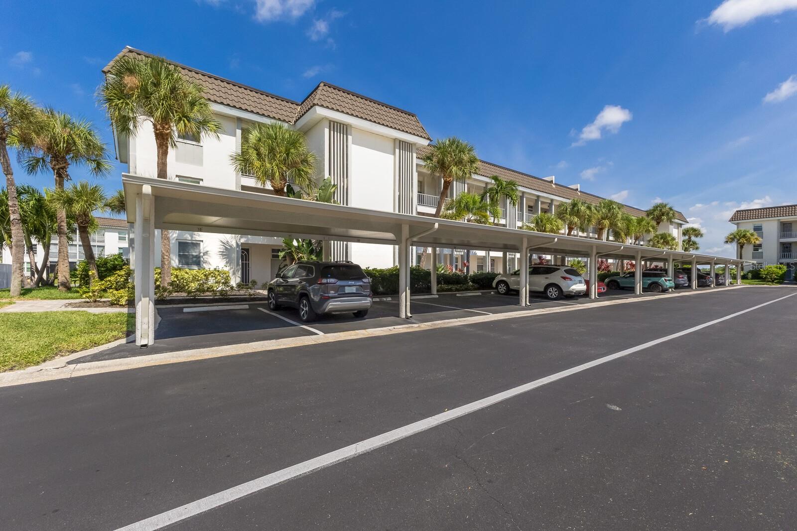 LONGBOAT HARBOUR - Residential