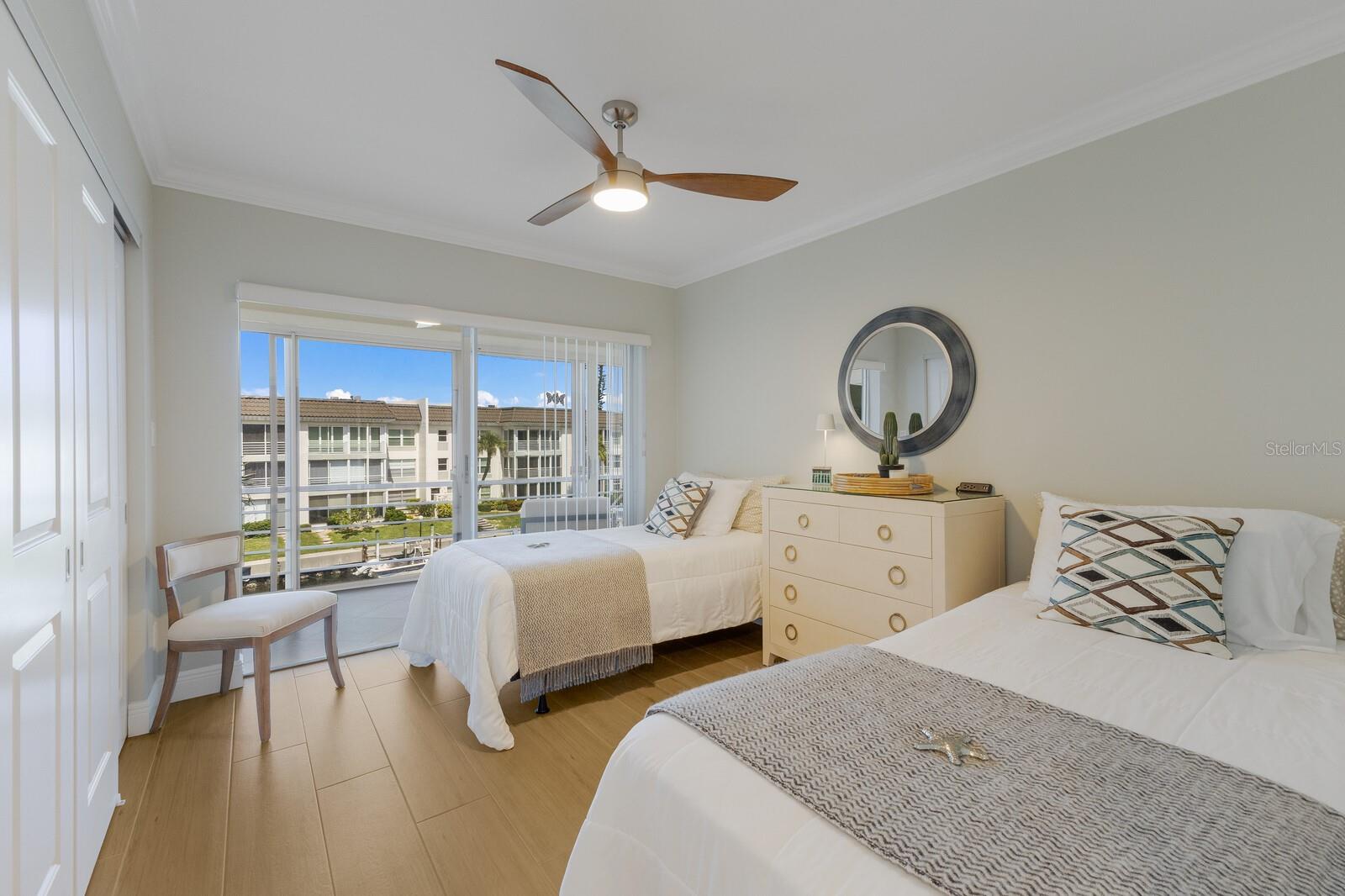 LONGBOAT HARBOUR - Residential