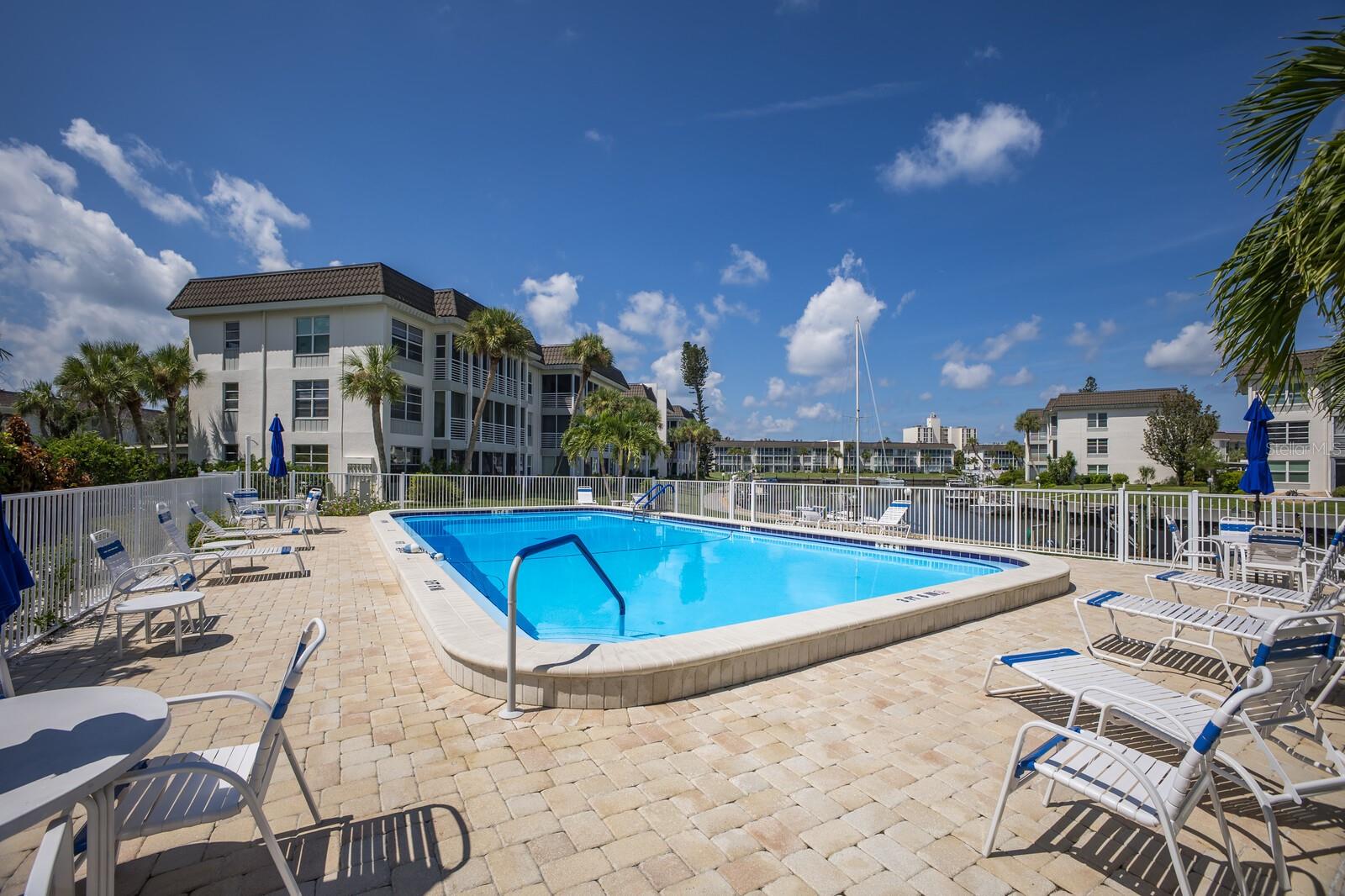 LONGBOAT HARBOUR - Residential