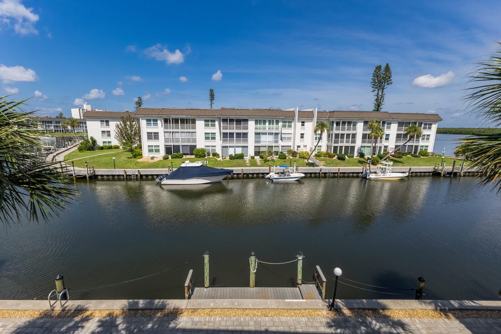 LONGBOAT HARBOUR - Residential