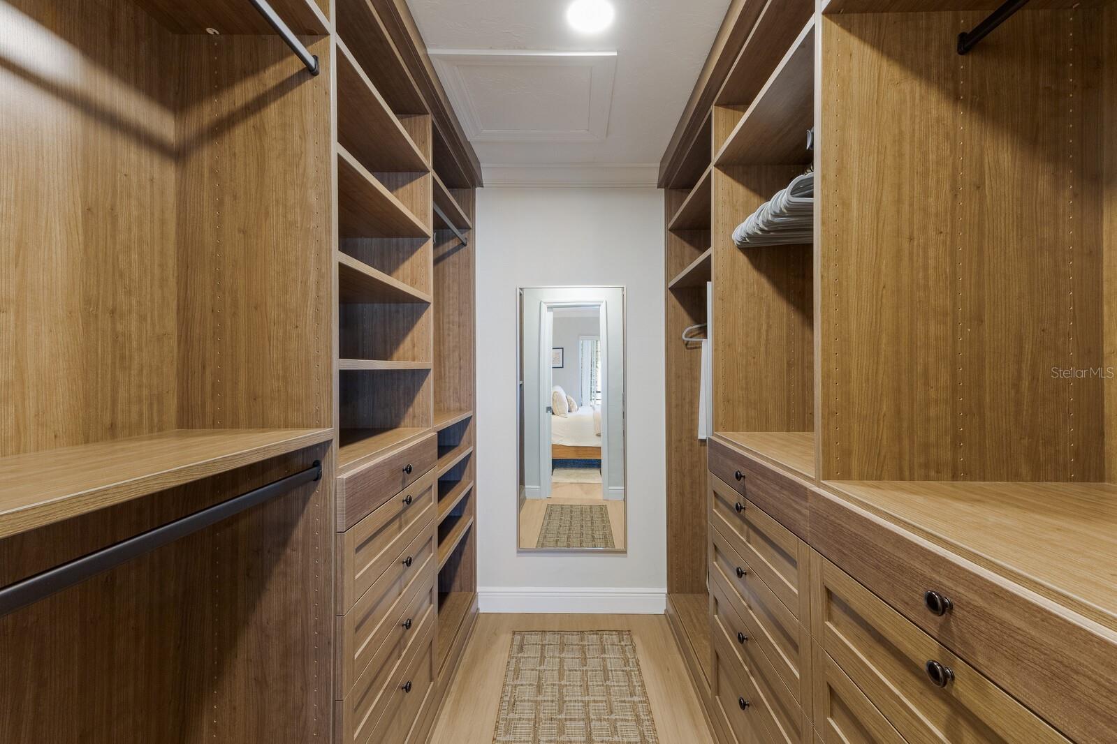 LONGBOAT HARBOUR - Residential