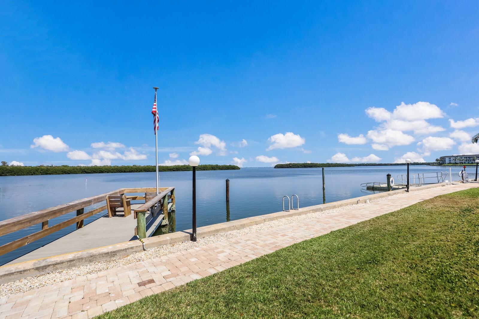 LONGBOAT HARBOUR - Residential