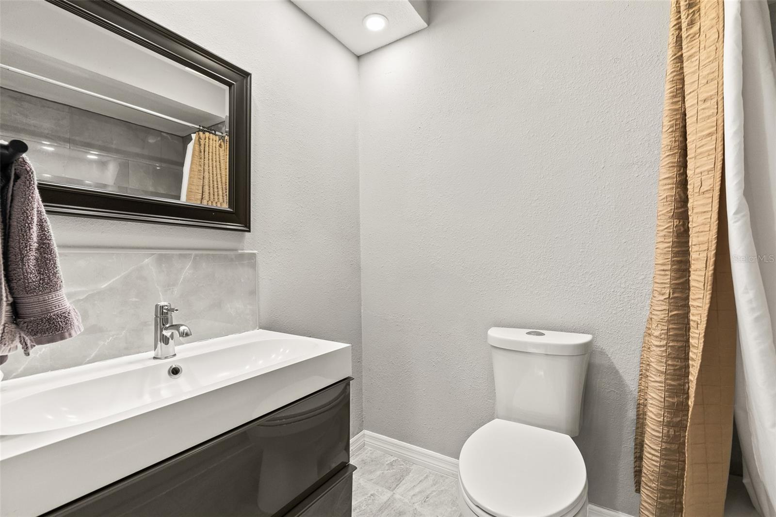 HUNTERS WALK - HAMLETS - Residential