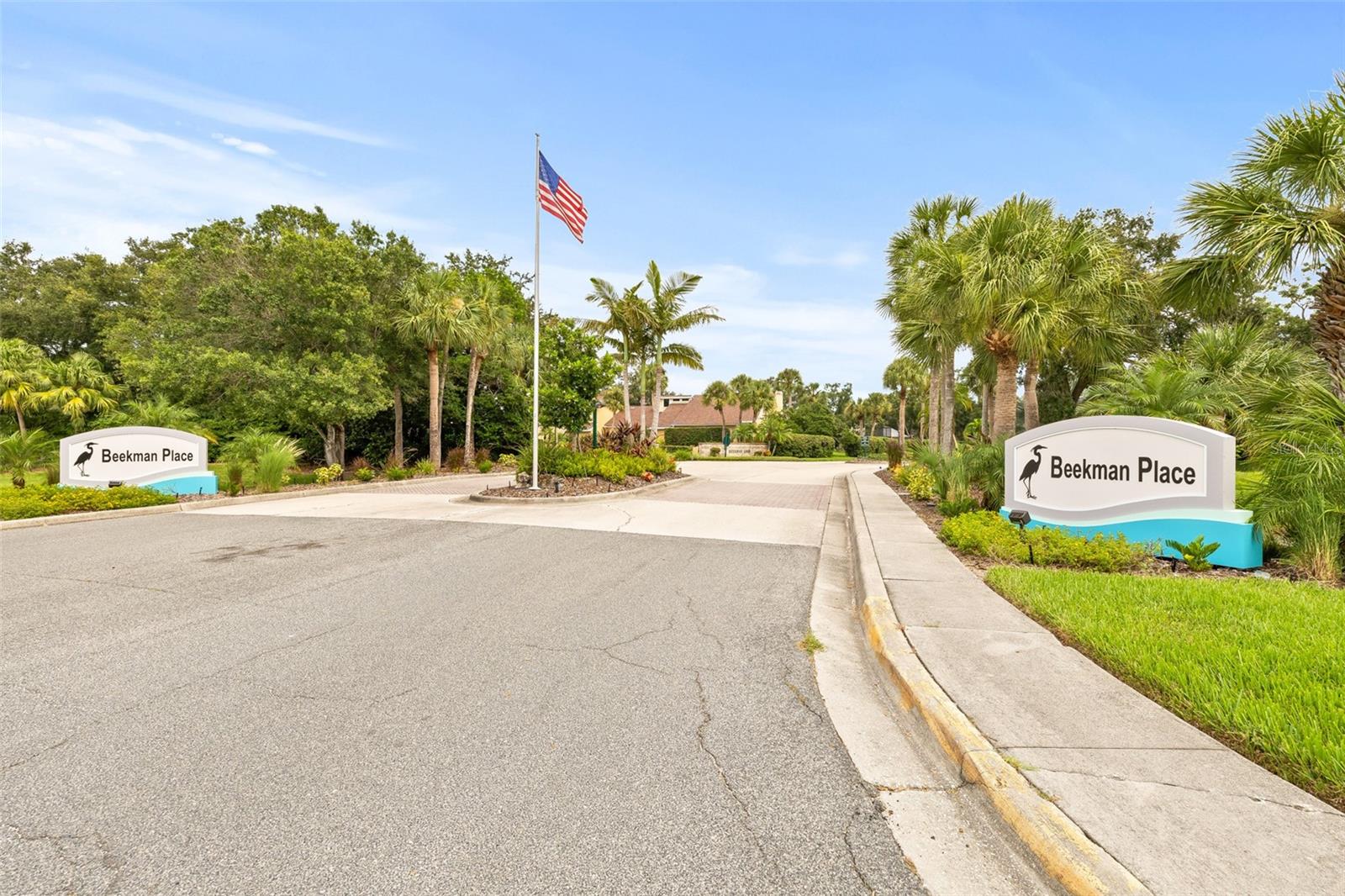 HUNTERS WALK - HAMLETS - Residential