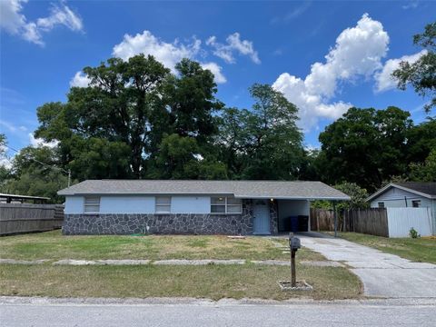 Photo of 214 Paka Court, Brandon, FL 33510 (MLS # TB8508001)