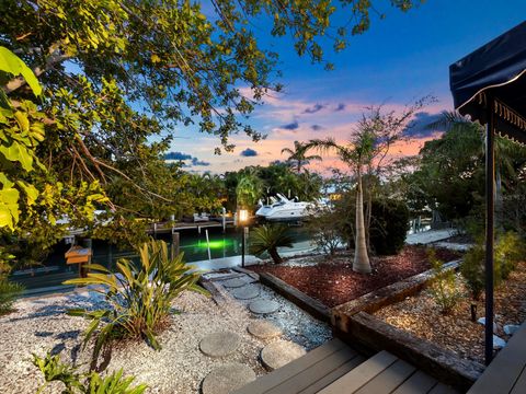 A home in LONGBOAT KEY