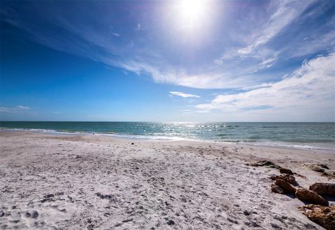 A home in LONGBOAT KEY