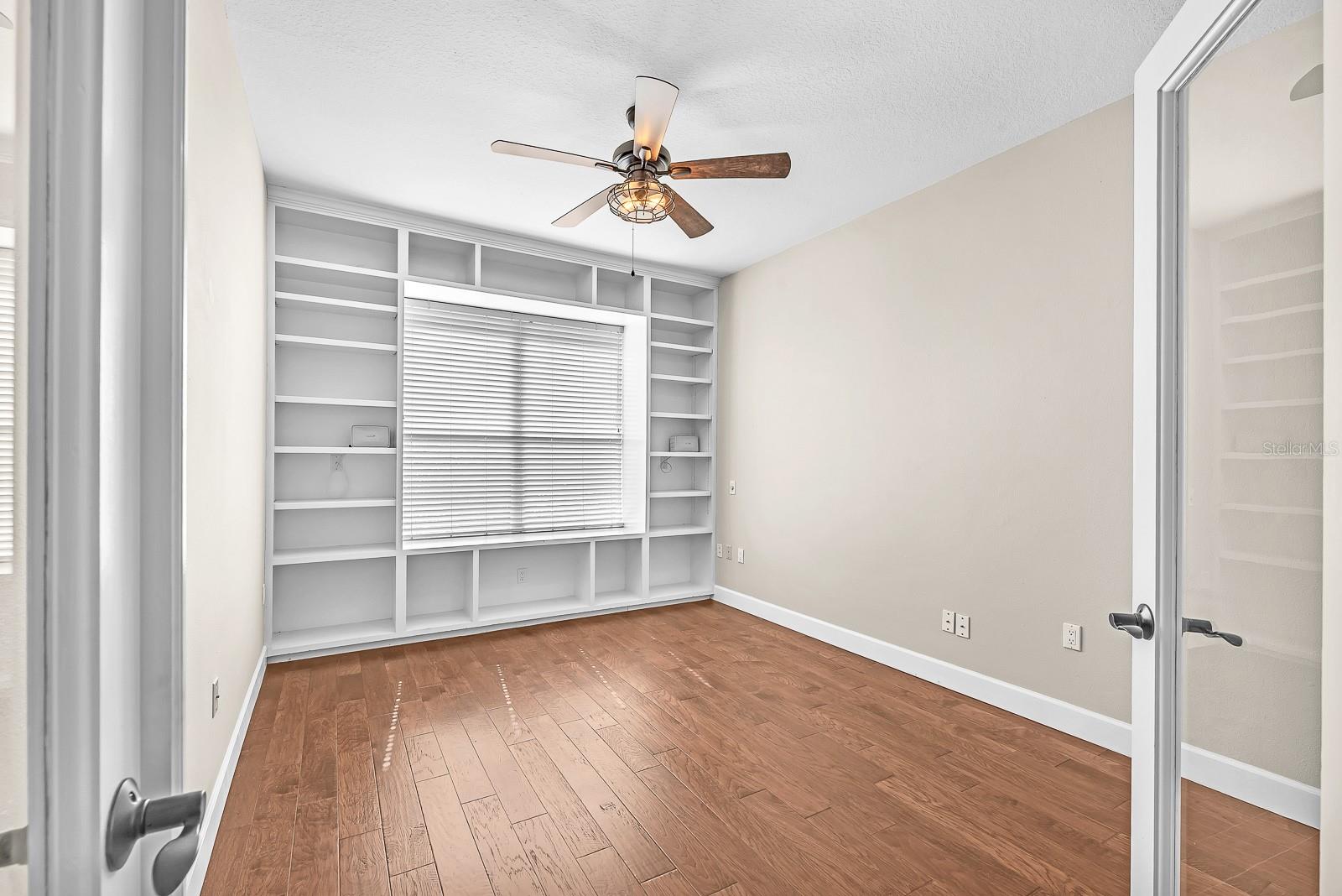 RIVER HILLS COUNTRY CLUB PARCE - Residential