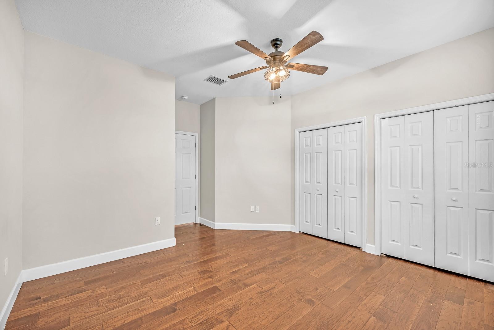 RIVER HILLS COUNTRY CLUB PARCE - Residential