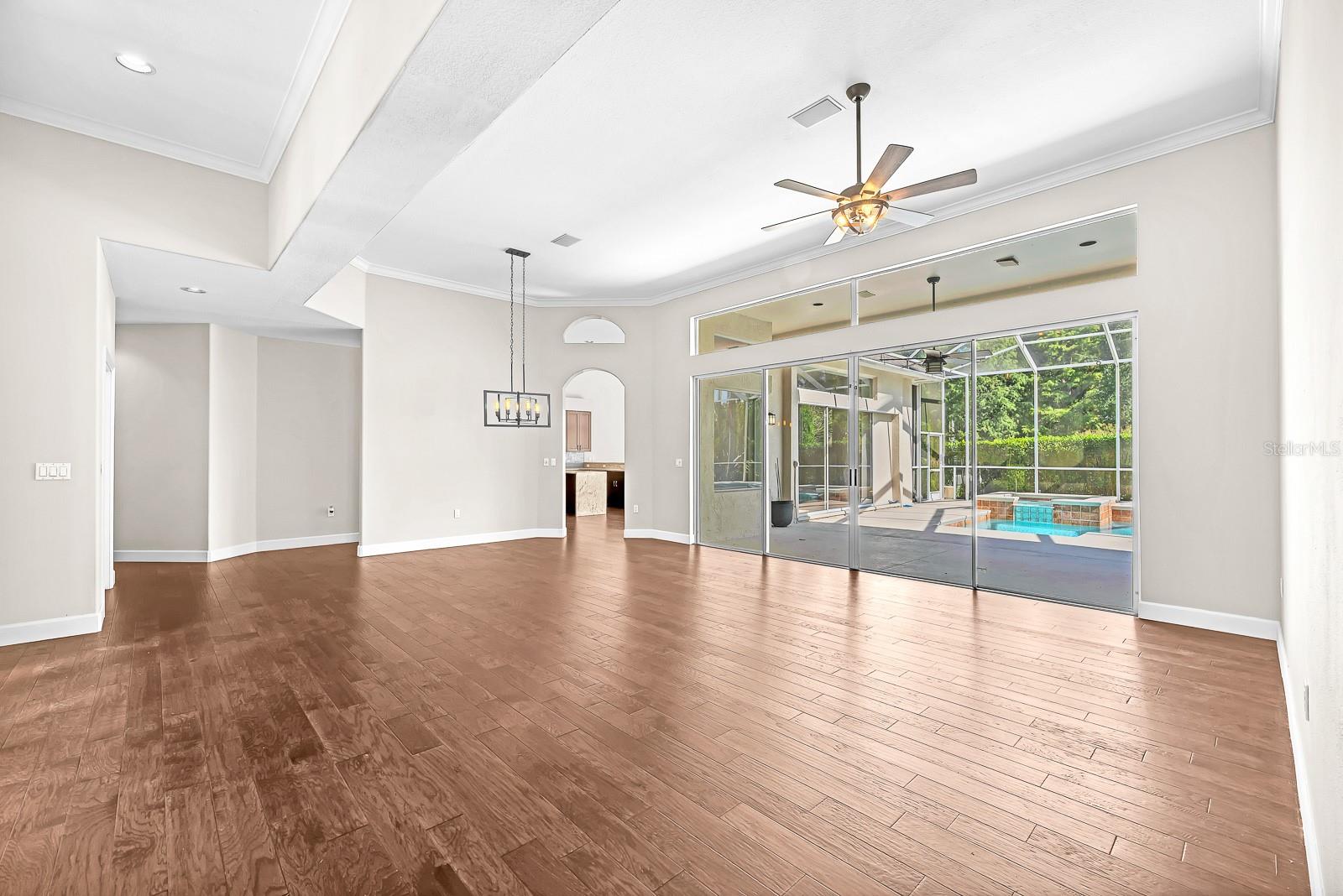 RIVER HILLS COUNTRY CLUB PARCE - Residential