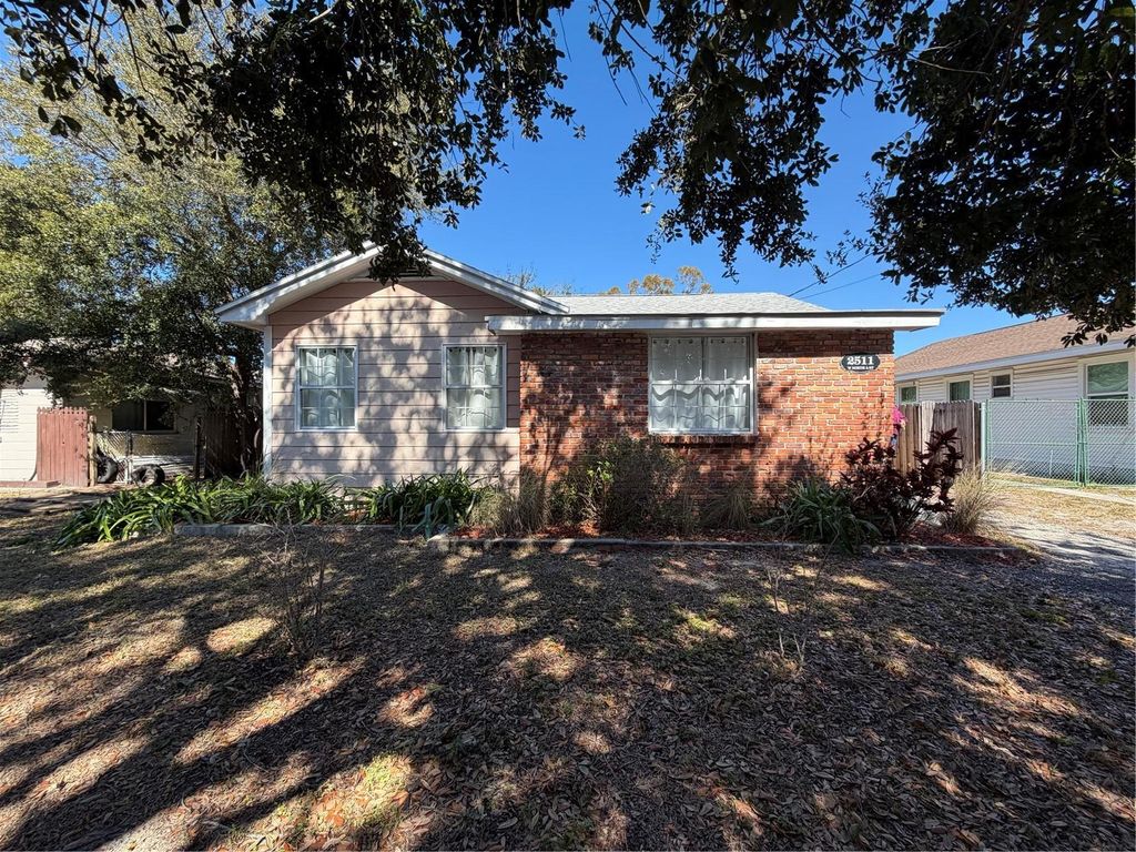 Photo of 2511 W North A Street, Tampa, FL 33609 (MLS # TB8478028)