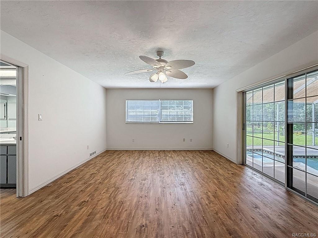 PINE RIDGE UNIT 01 - Residential