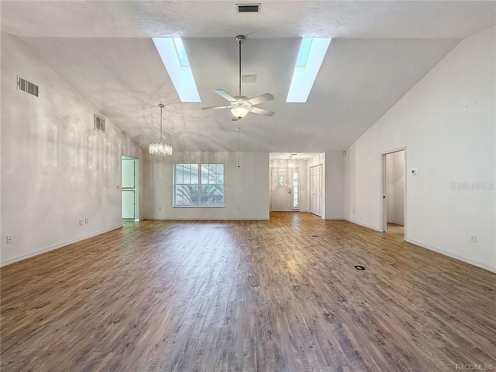PINE RIDGE UNIT 01 - Residential