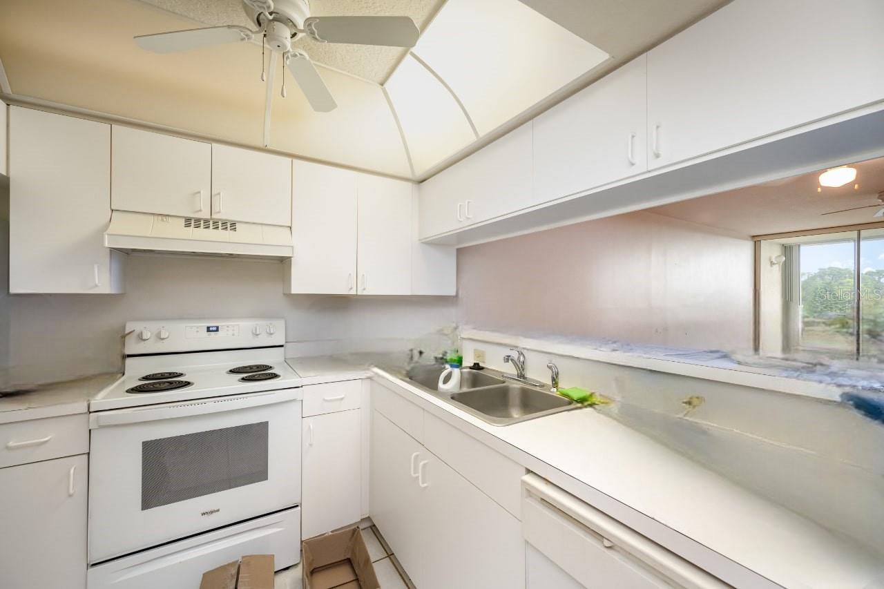 CARMEL RETIREMENT COMMUNITY CONDO PH 01 - Residential