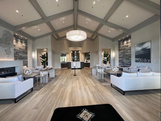LAKEWOOD NATIONAL GOLF CULB PH II - Residential Lease