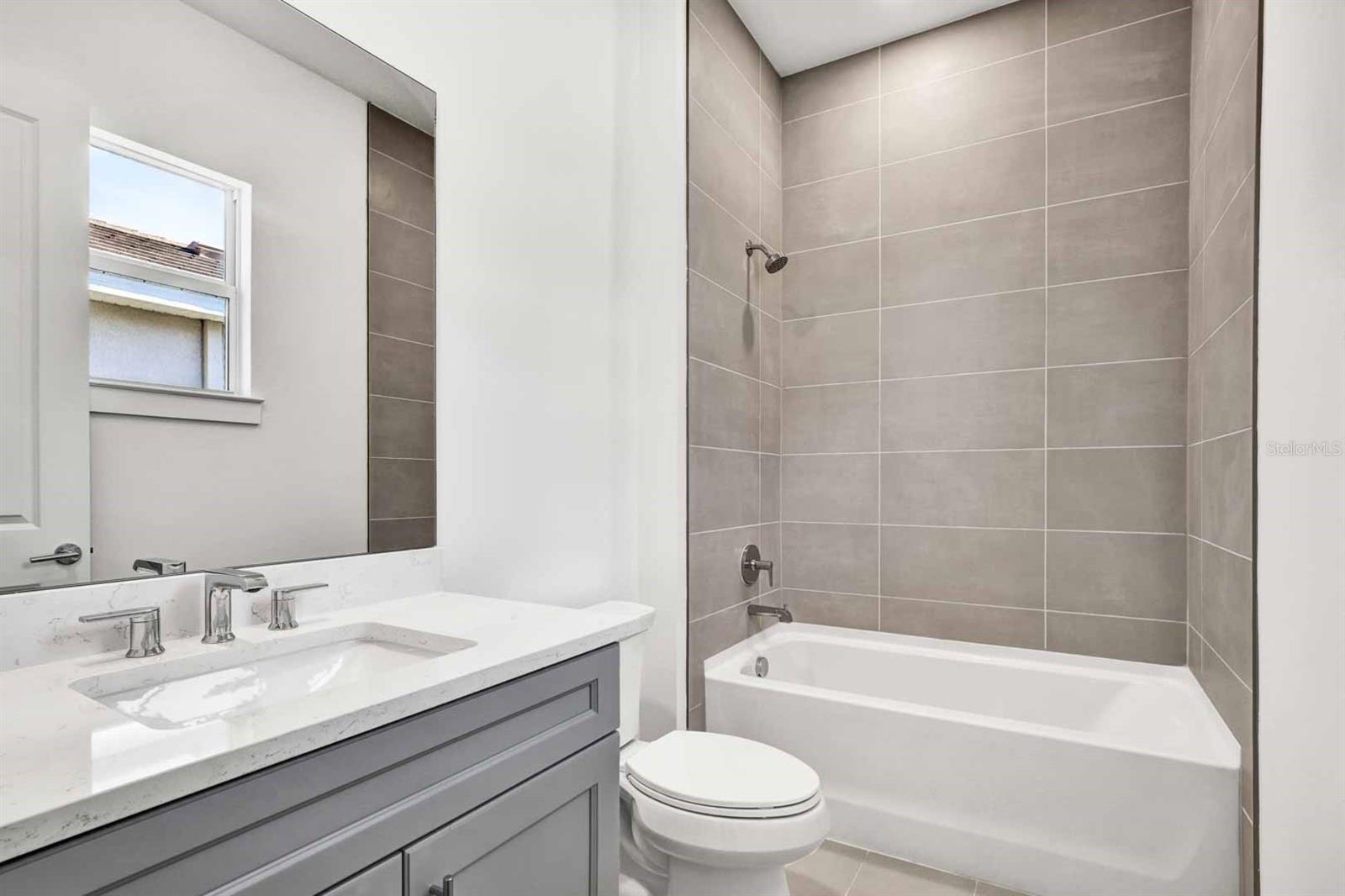 ISLES AT LAKEWOOD RANCH PH IV - Residential