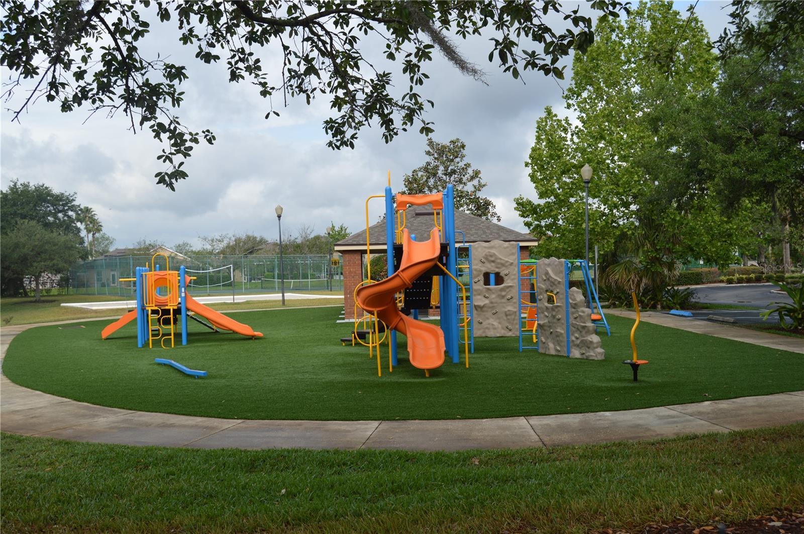 WATERFORD CHASE VILLAGE TR F - Residential