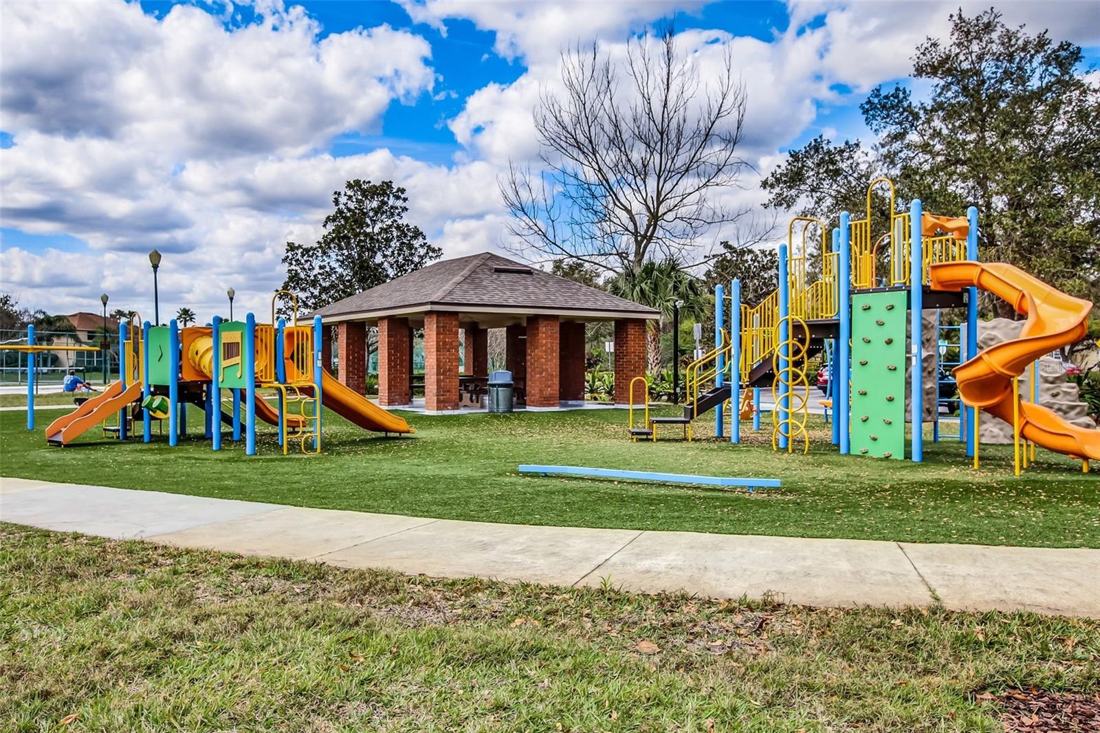 WATERFORD CHASE VILLAGE TR F - Residential