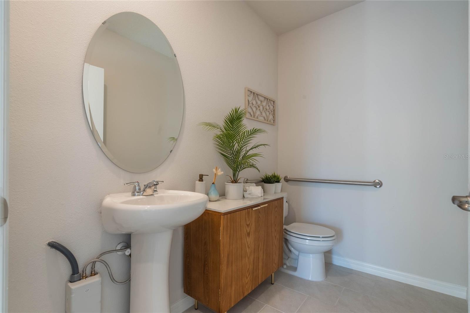 MAGNOLIA POINTE - Residential