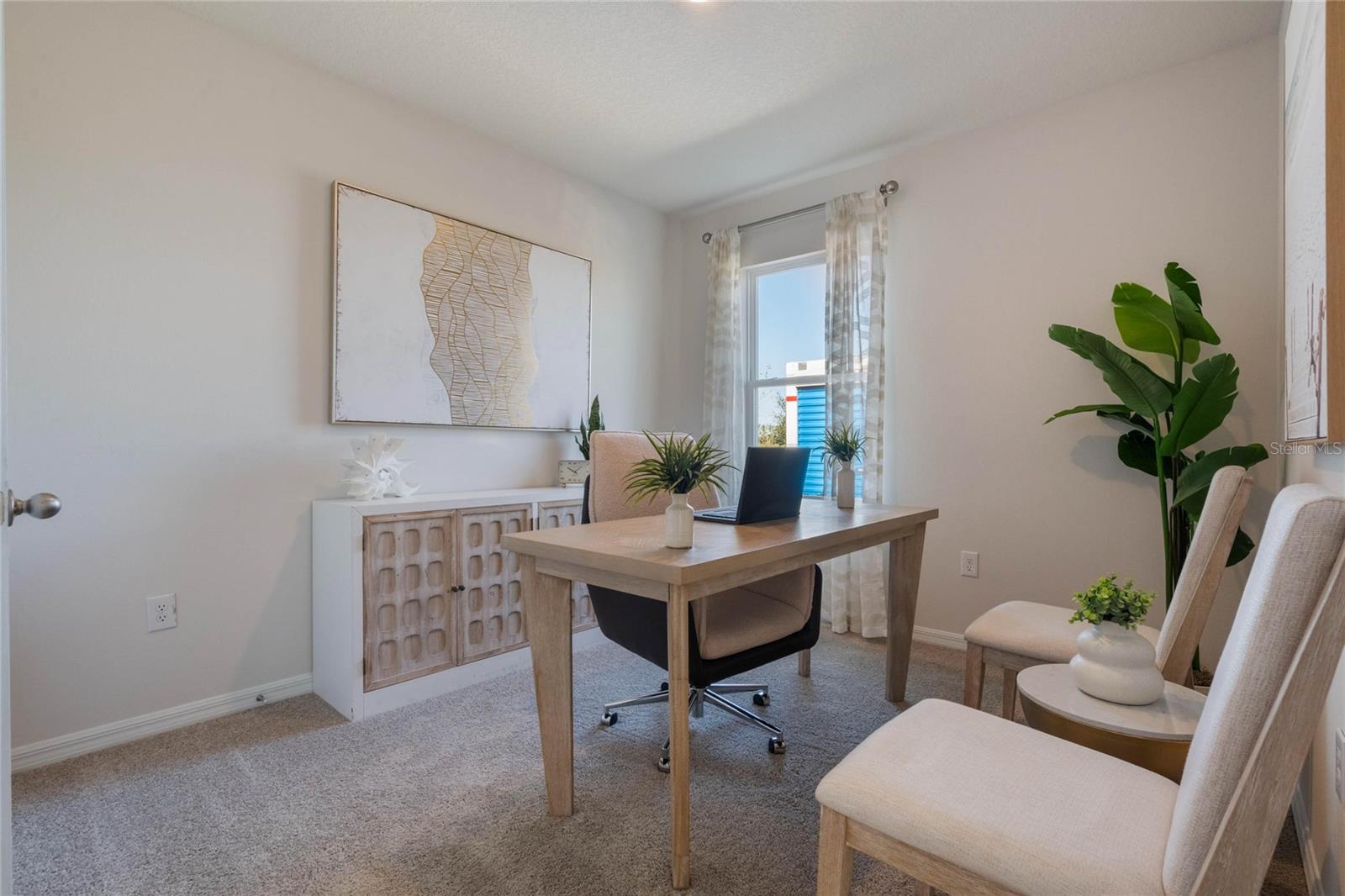 MAGNOLIA POINTE - Residential