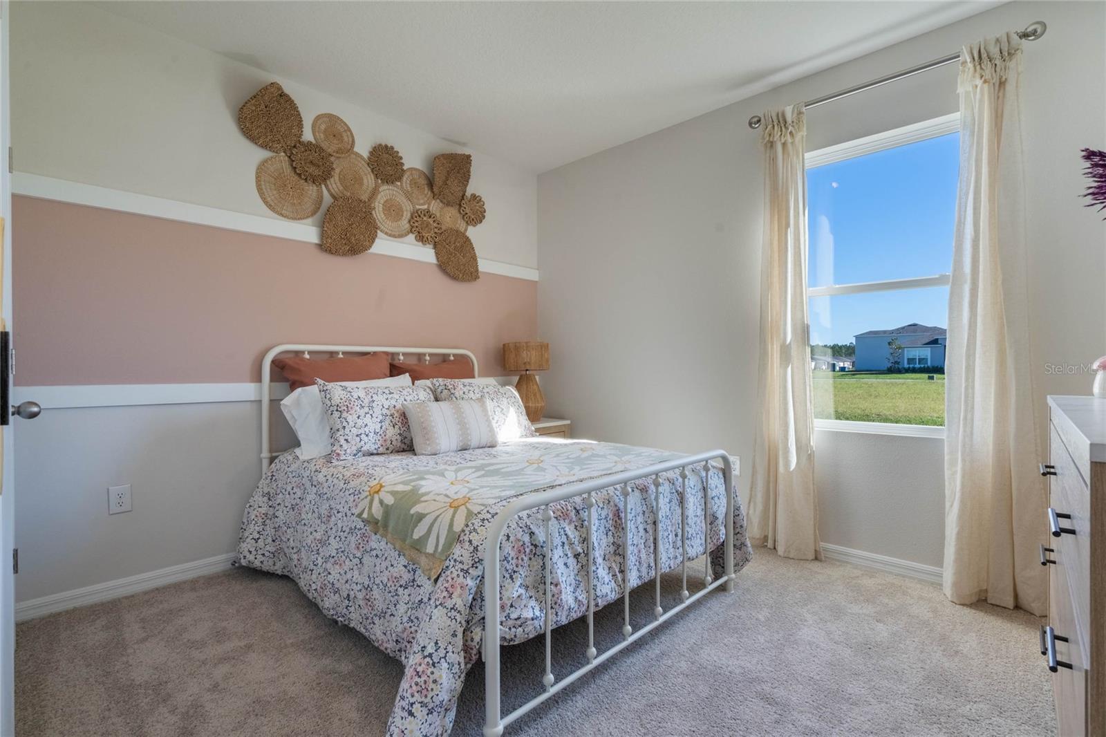 MAGNOLIA POINTE - Residential