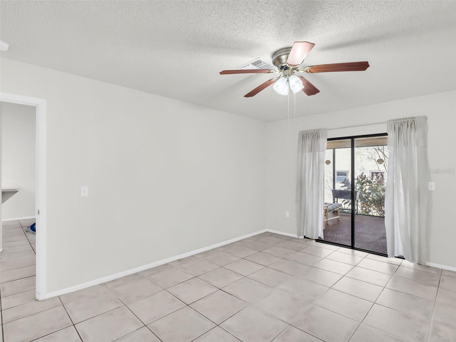 GREEN DOLPHIN PARK VILLAS CONDO - Residential