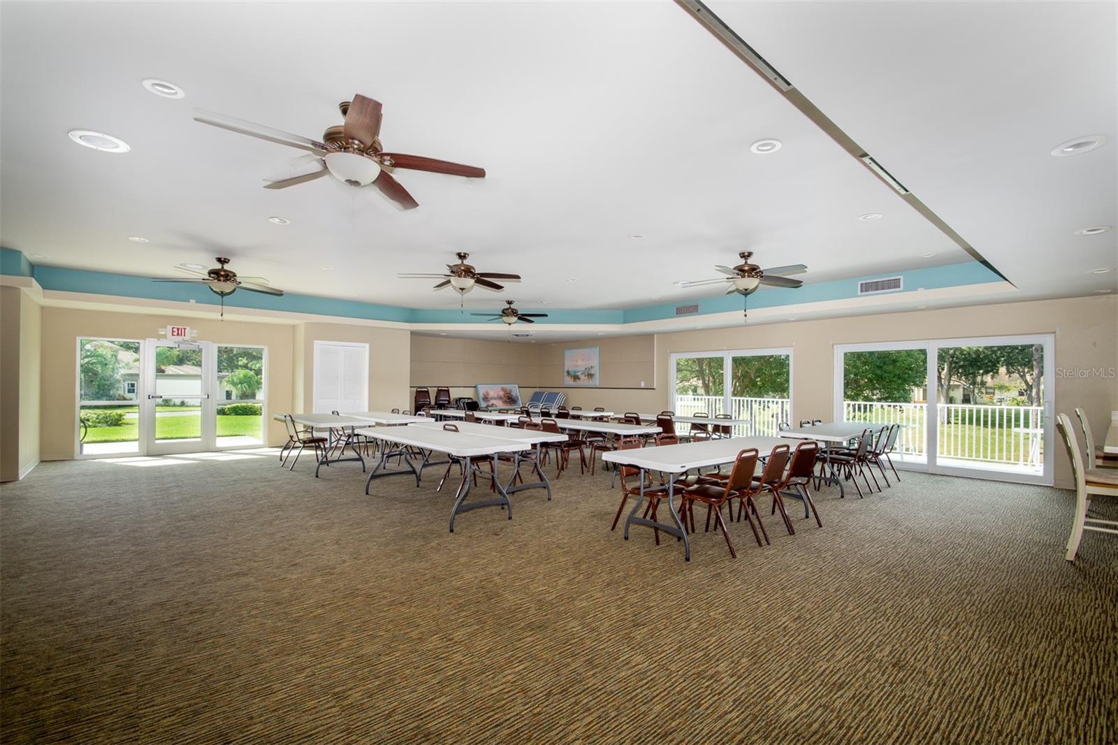 GREEN DOLPHIN PARK VILLAS CONDO - Residential