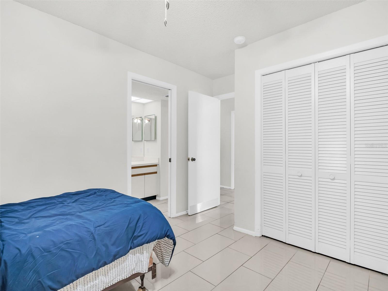 GREEN DOLPHIN PARK VILLAS CONDO - Residential